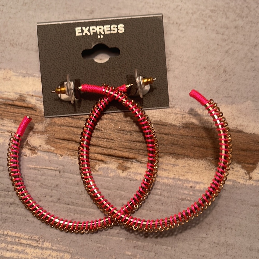 EXPRESS Big Pink/Gold Hoop Earrings NWT